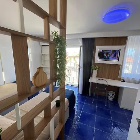 Luxury In The Heart Of Tropea- Residenza Aqualaguna Tropea