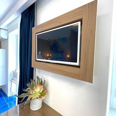 Luxury In The Heart Of Tropea- Residenza Aqualaguna Apartment