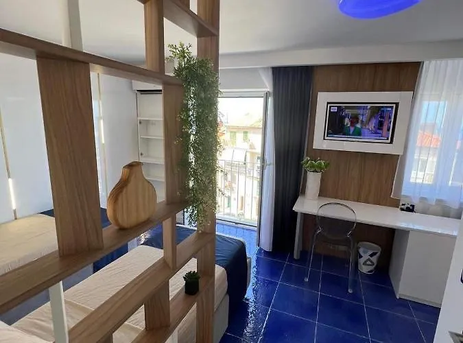 Luxury In The Heart Of Tropea- Residenza Aqualaguna 特罗佩阿