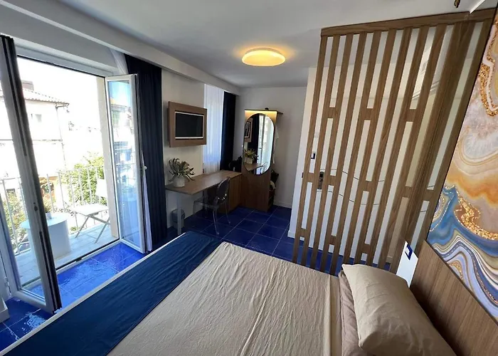 Luxury In The Heart Of Tropea- Residenza Aqualaguna