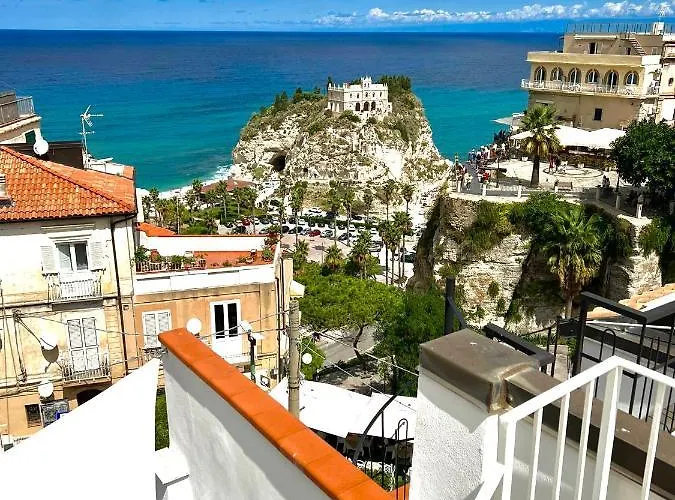 Luxury In The Heart Of Tropea- Residenza Aqualaguna 特罗佩阿